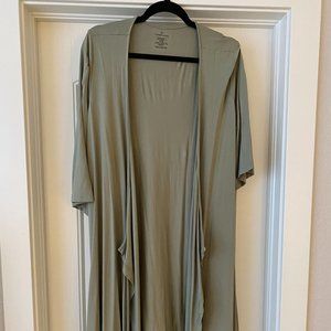 NEW Caden Lane Bamboo Maternity Robe Sage Green